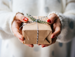 Five SEAL-Approved Survival Gifts