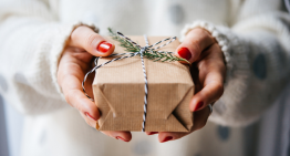 Five SEAL-Approved Survival Gifts