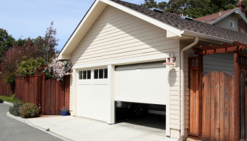 5 signs a burglar is targeting your home