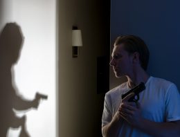Burglar vs. Homeowner
