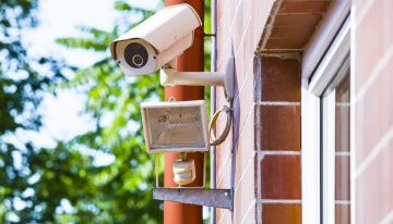 The Weekly Drop: Choosing the Right Home Security System