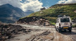Vehicle Convoys in a Survival Situation