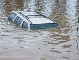 Escaping a Sinking Car