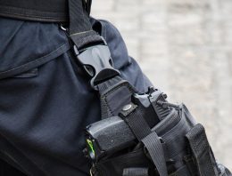 When and why to choose a thigh holster